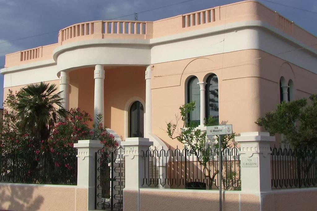 Villa Nel Salento - Ampie Camere E Giardino, Fino A 9 Persone Barbarano del Capo Eksteriør bilde